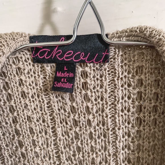 Crocheted sleeveless tan shrug - Picture 3 of 4